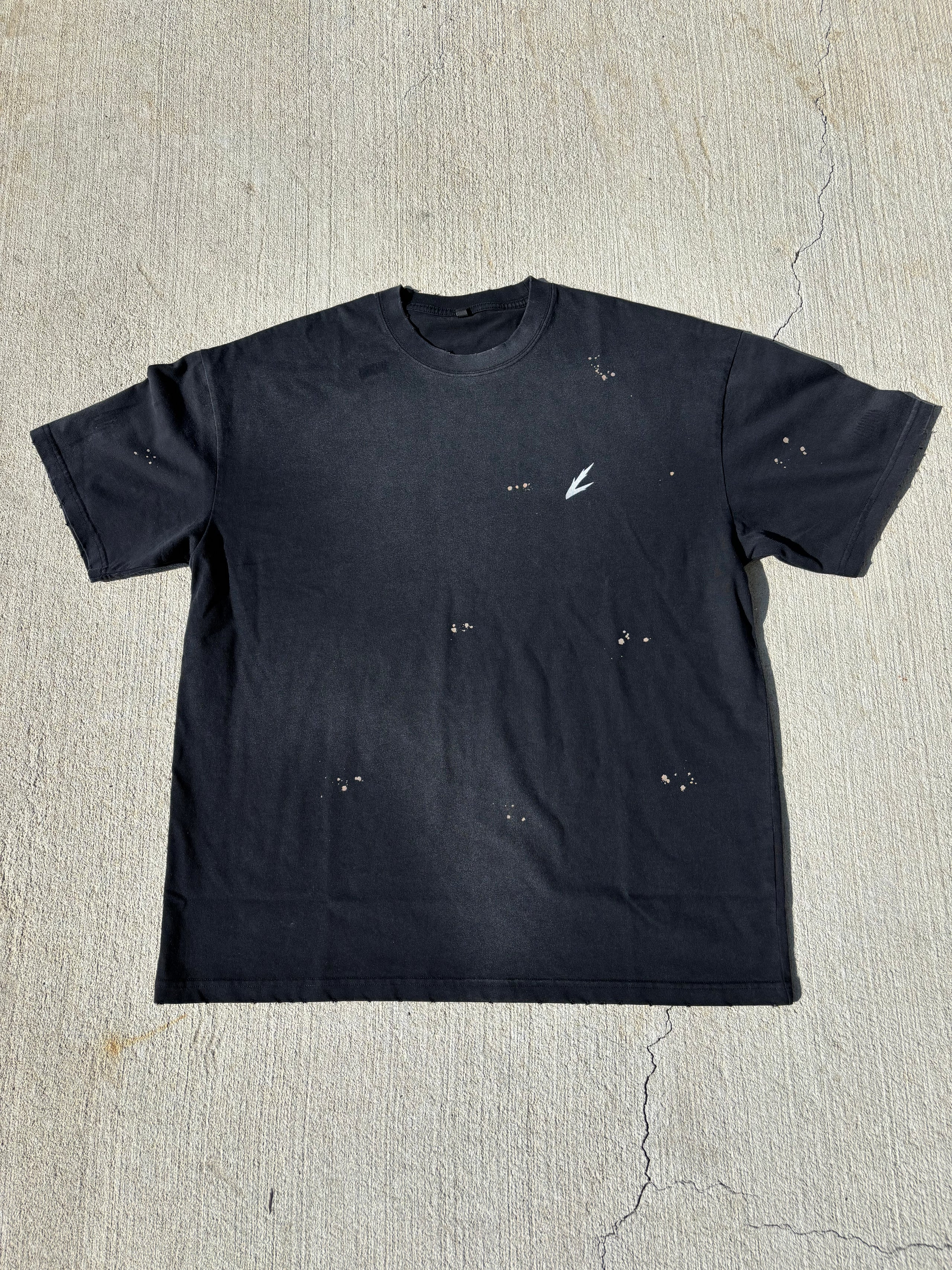 Hand-Frayed Sunfade Paint Splatter silver print T-Shirt