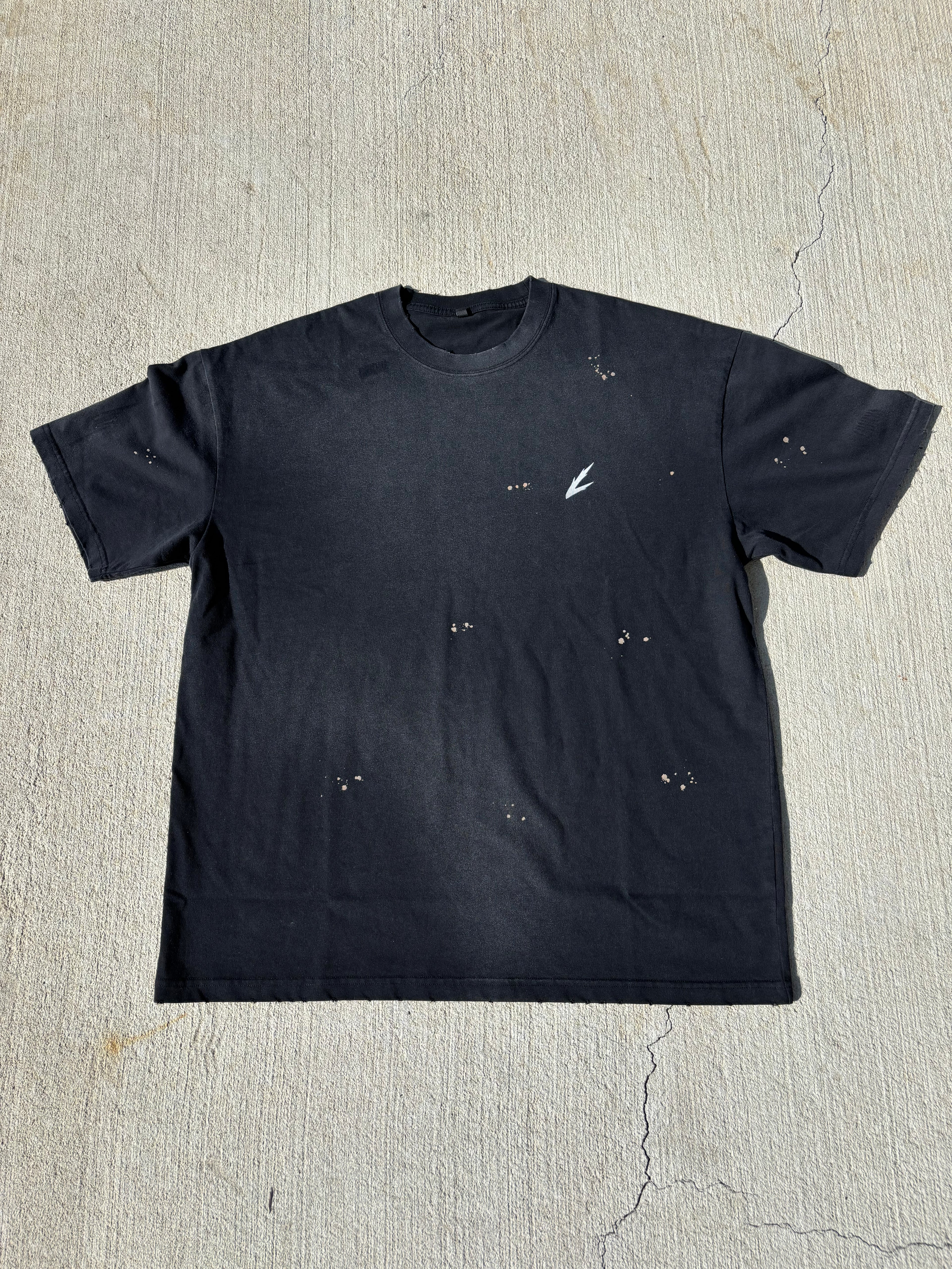 Hand-Frayed Sunfade Paint Splatter silver print T-Shirt